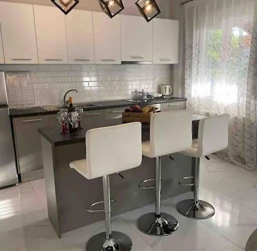 Modern House In Στρατώνι