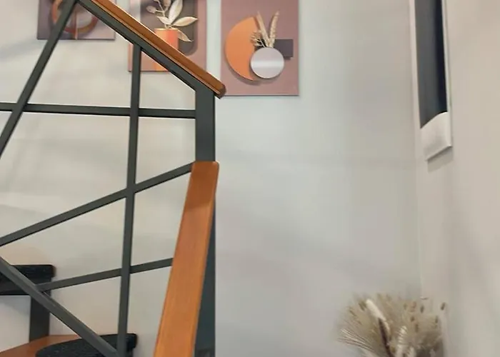 Modern House In Σπίτι διακοπών *